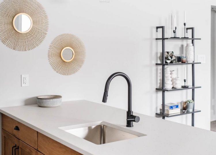 021623 Crawford 5201EGreenCres Web(26of31)