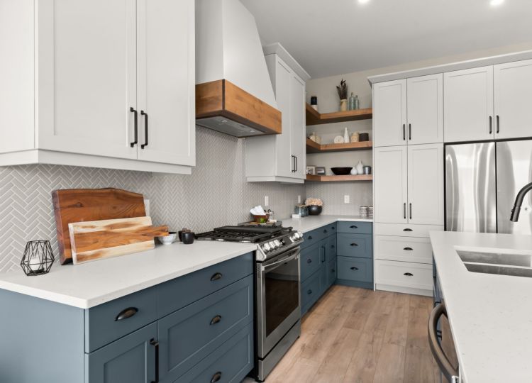 8-web-or-mls-5201 E Green Crescent-8