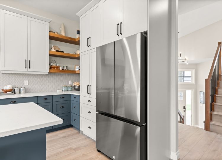 9-web-or-mls-5201 E Green Crescent-9