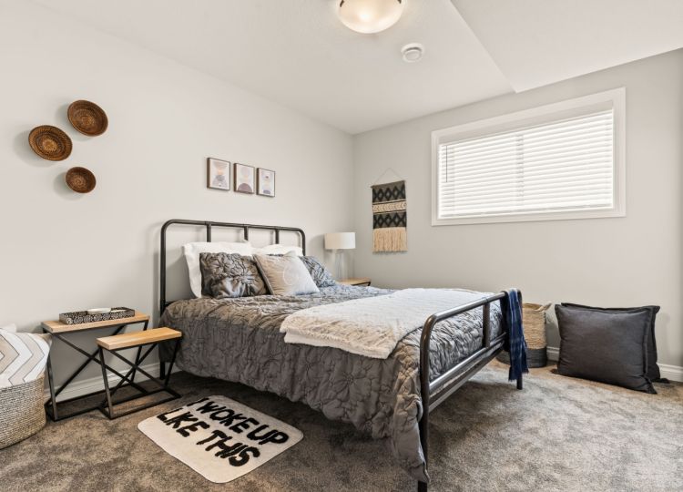 35-web-or-mls-5201 E Green Crescent-35