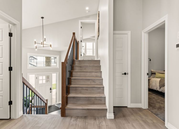 11-web-or-mls-5201 E Green Crescent-11