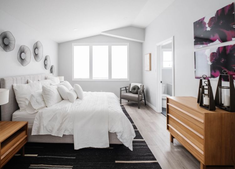 021623 Crawford 5201EGreenCres Web(6of31)